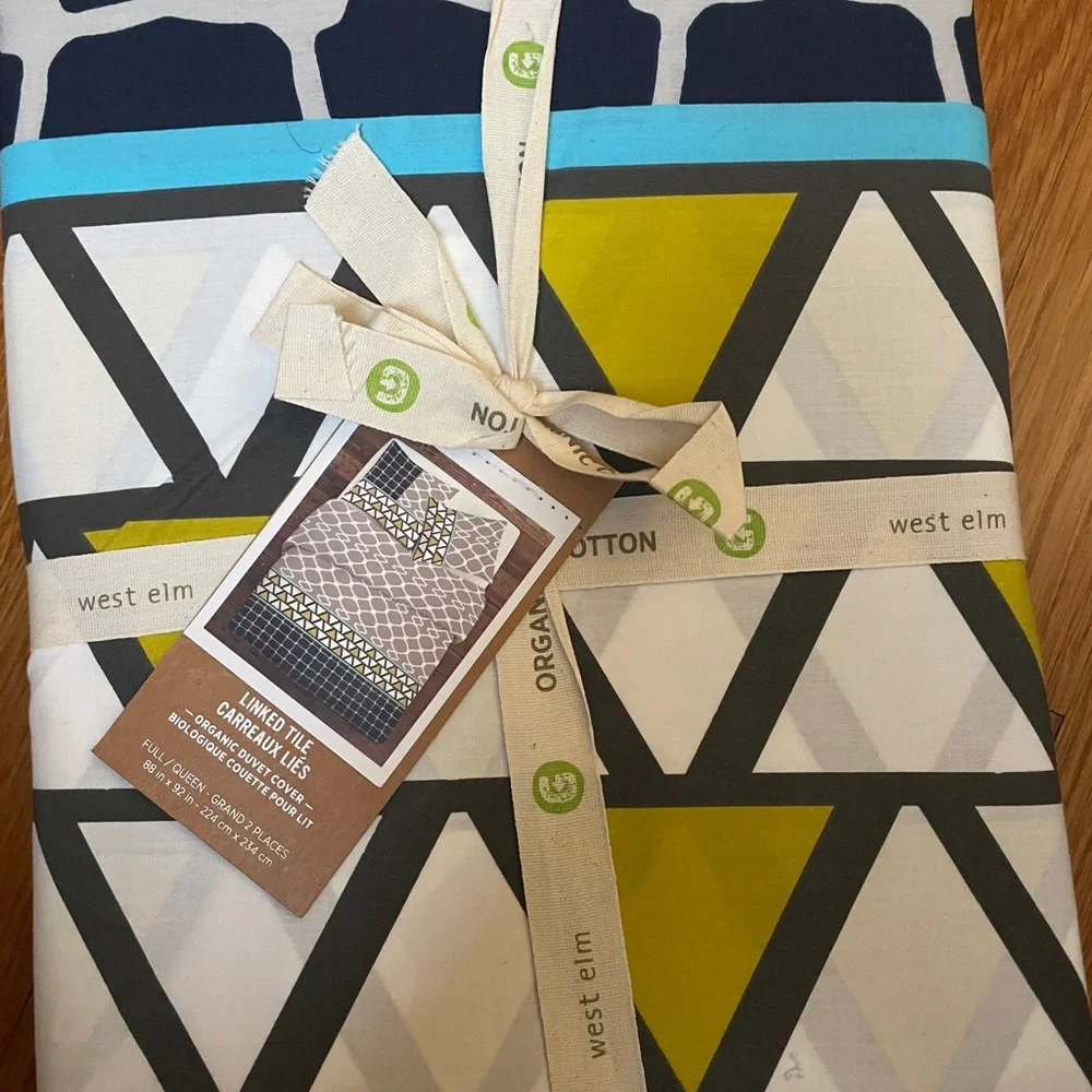 MWT West Elm Organic Geo Linked Tile Duvet Cover Yellow, Navy, Gray F/Q 2 Sham